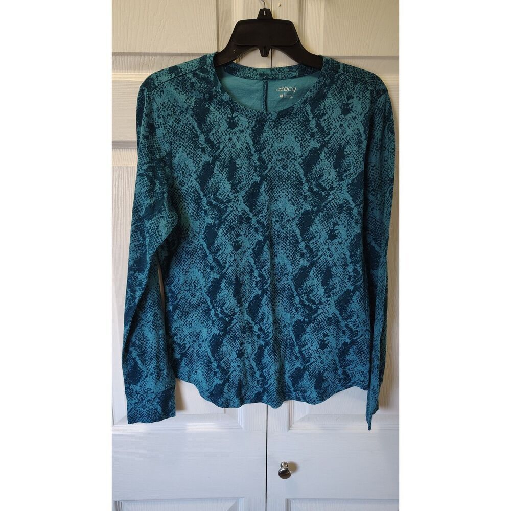 BCG Women’s Snakeskin Performance Long-Sleeve Top Medium